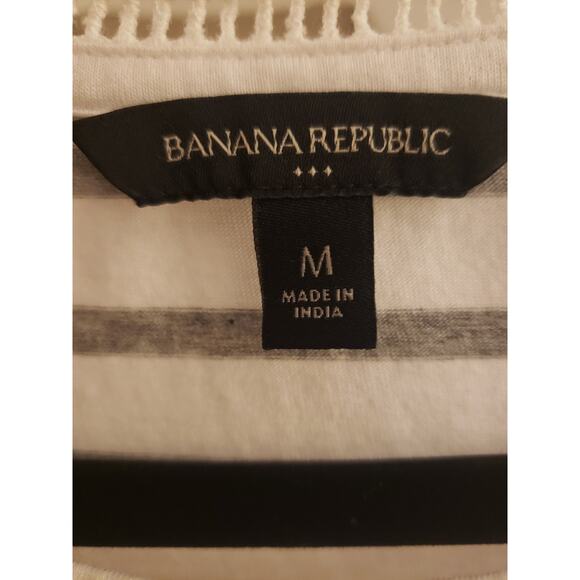 Banana Republic Striped gray and White Sleeveless Top Size Medium  Preloved - Picture 3 of 3